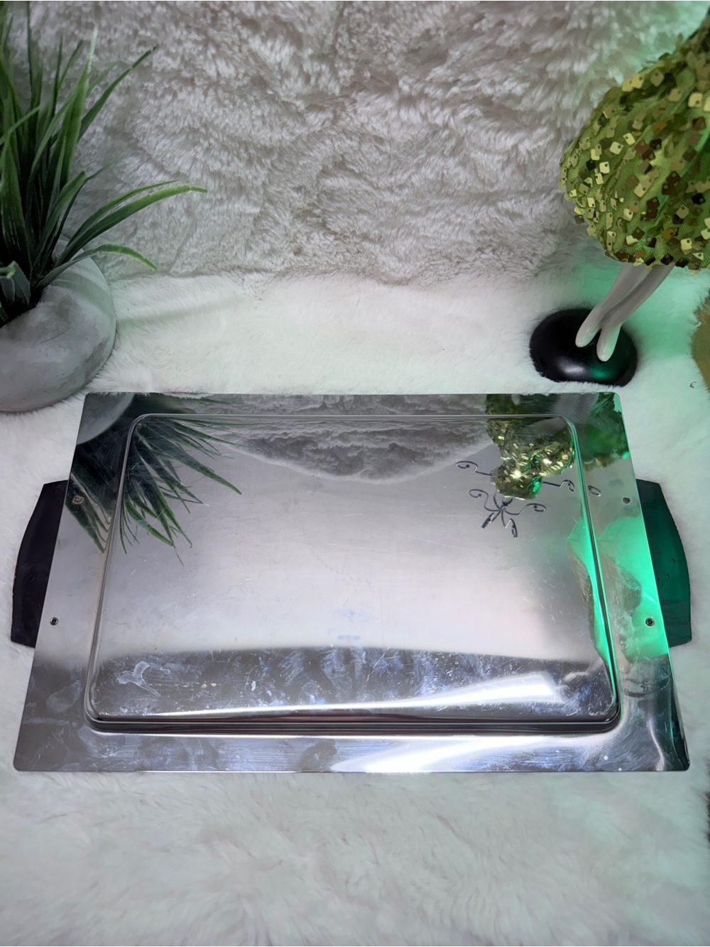 Chrome Vintage Silver Catch All Tray with Wood Look Decorative Handles 🔥 - Picture 3 of 3